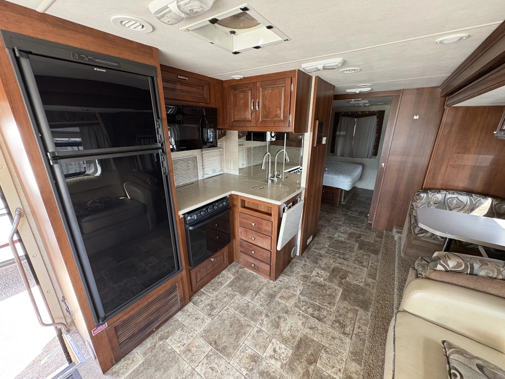 2013 Ford Georgetown 280ds alt