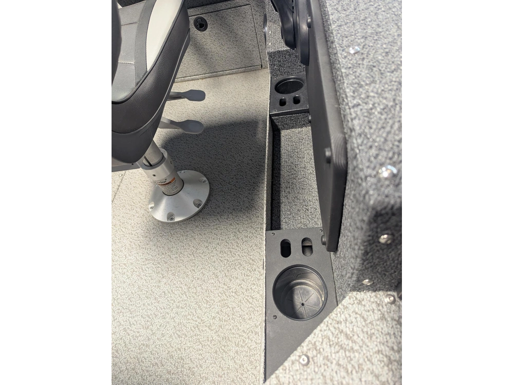 2025 Lund Boat Co 2075 Impact Xs alt
