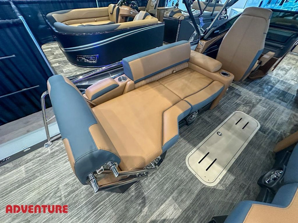 2026 Other Levata 23 Qls Windshield alt