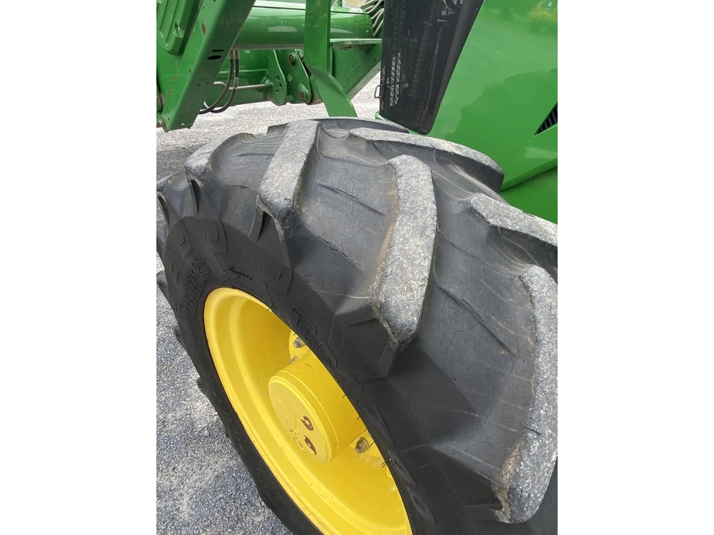 2021 John Deere 5125r alt