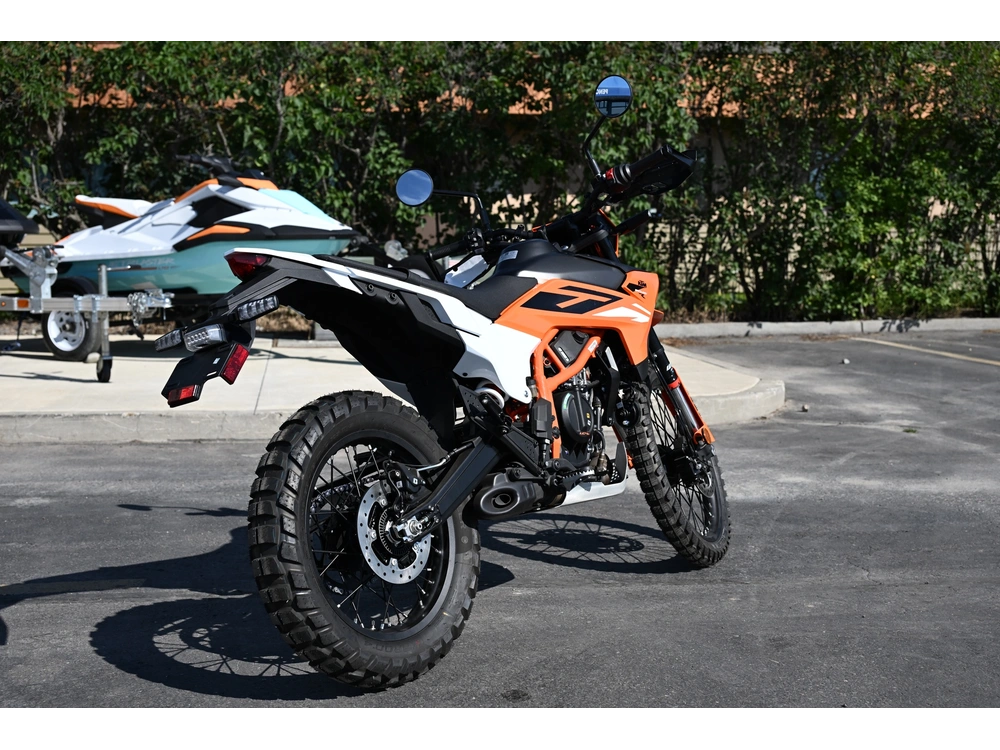 2026 Ktm Enduro 390 R alt