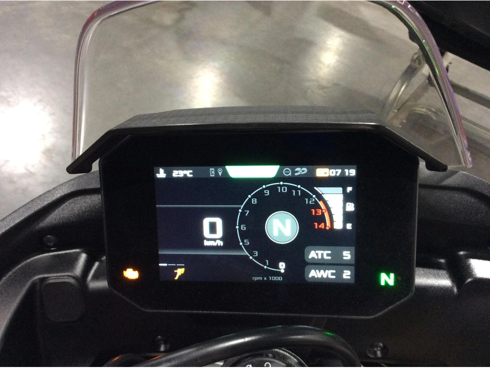 Aprilia Tuono V4 1100 Factory 2026 alt