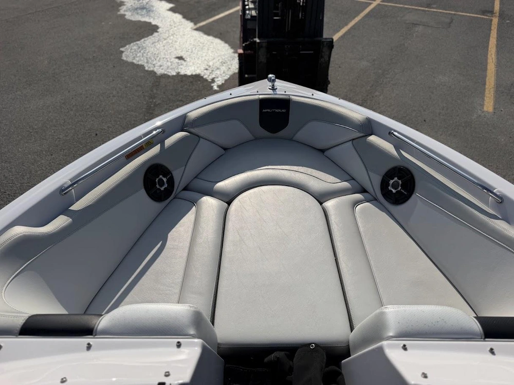 Air Nautique 230 2012 alt