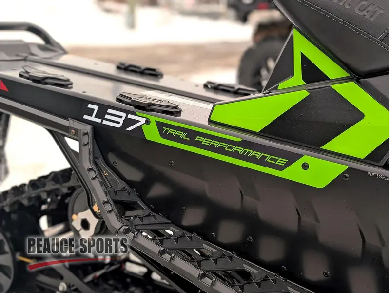 2026 Arctic Cat ZR 858 137 ATAC ES CN GRN DÉMO | SUSPENSION AJUSTABLE | 🧭 Garmin G8 – navigation intégrée FOX QS3 🧭 |