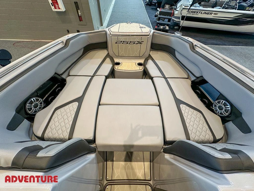 2026 Yamaha 255xd alt