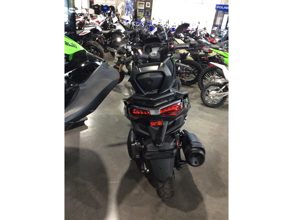 2025 Yamaha Xmax 300 Abs Czd300asb alt