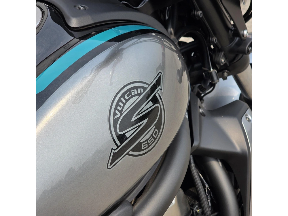 2025 Kawasaki Vulcan S Cafe alt