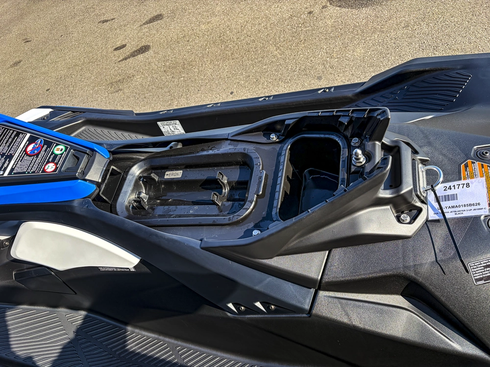 2026 Yamaha Jetblaster 2-up alt