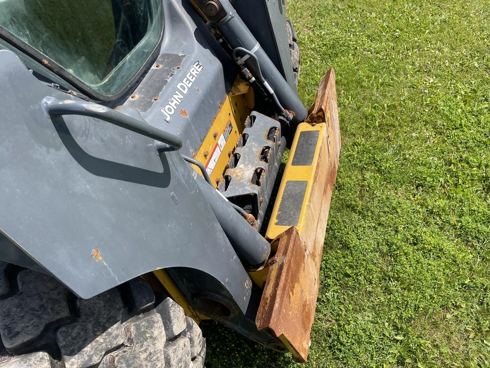 John Deere 324g 2024 alt
