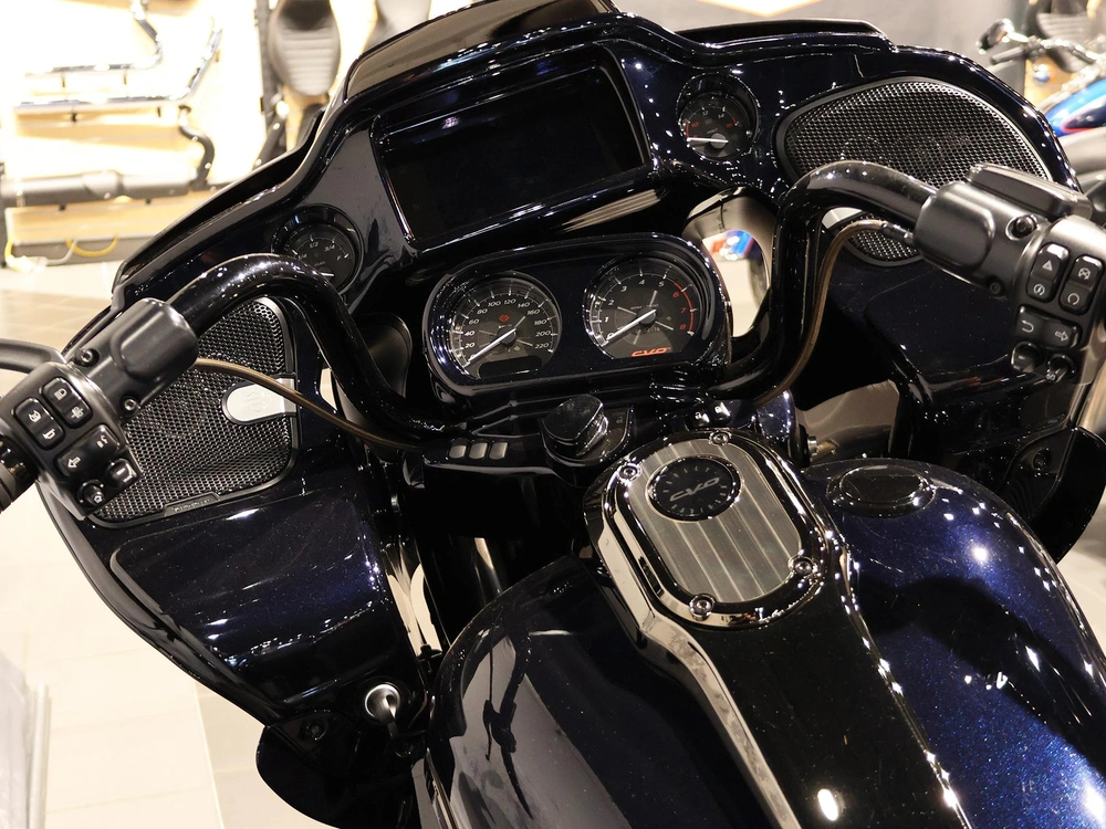 Harley-davidson Cvo Road Glide 117 Fltrxse 2022 alt