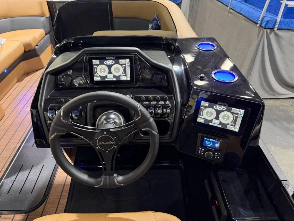 Bentley Elite 223 Swingback 2026 alt