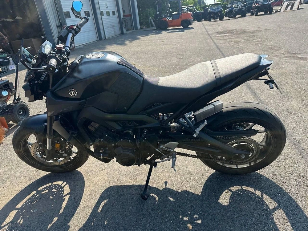 2020 Yamaha Mt-09 alt