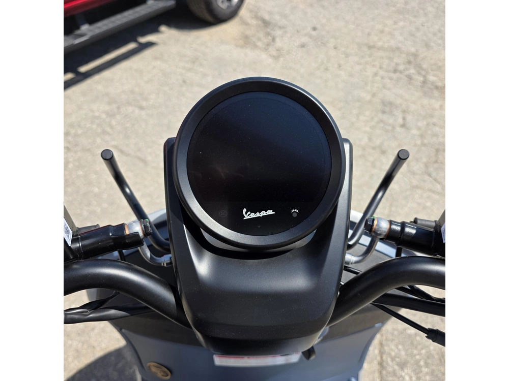 2026 Vespa Gtv Officina 8 310 alt