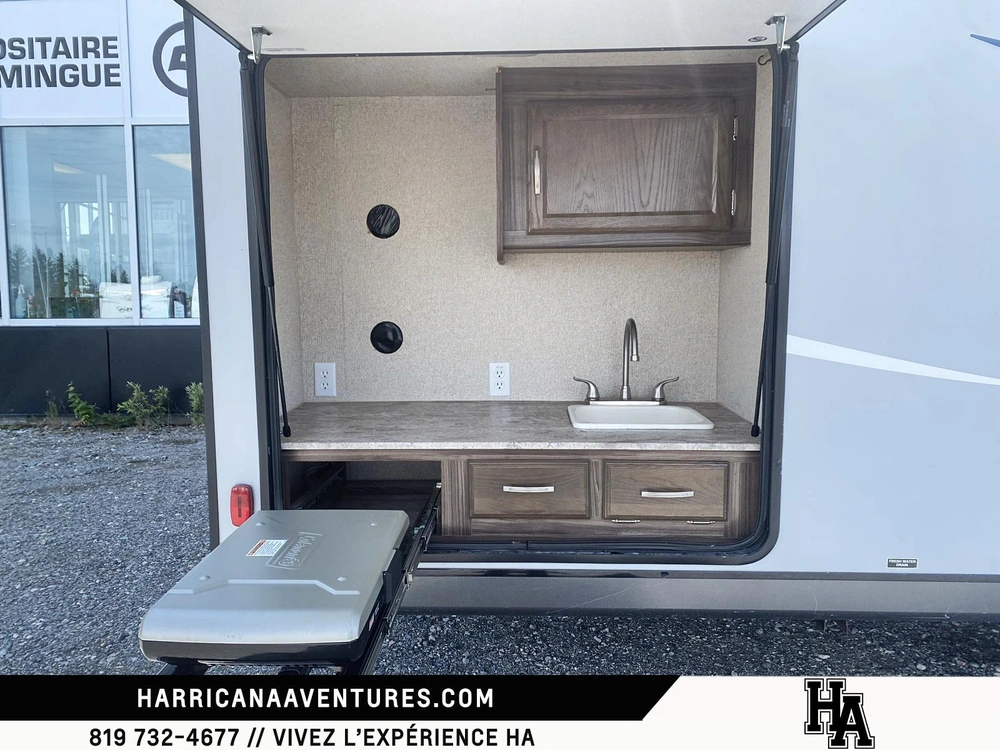 Coachmen Apex 300bhs 2018 alt