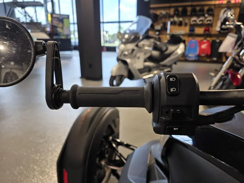 Can-Am RYKER 900 ACE 2023