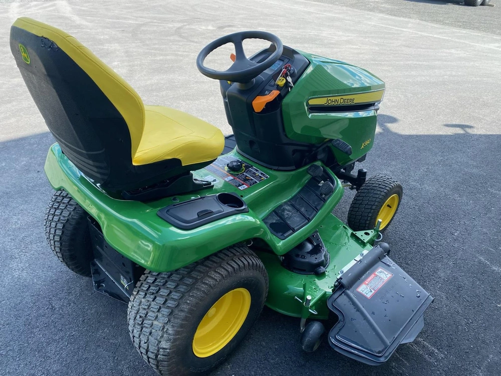 2026 John Deere X380 alt