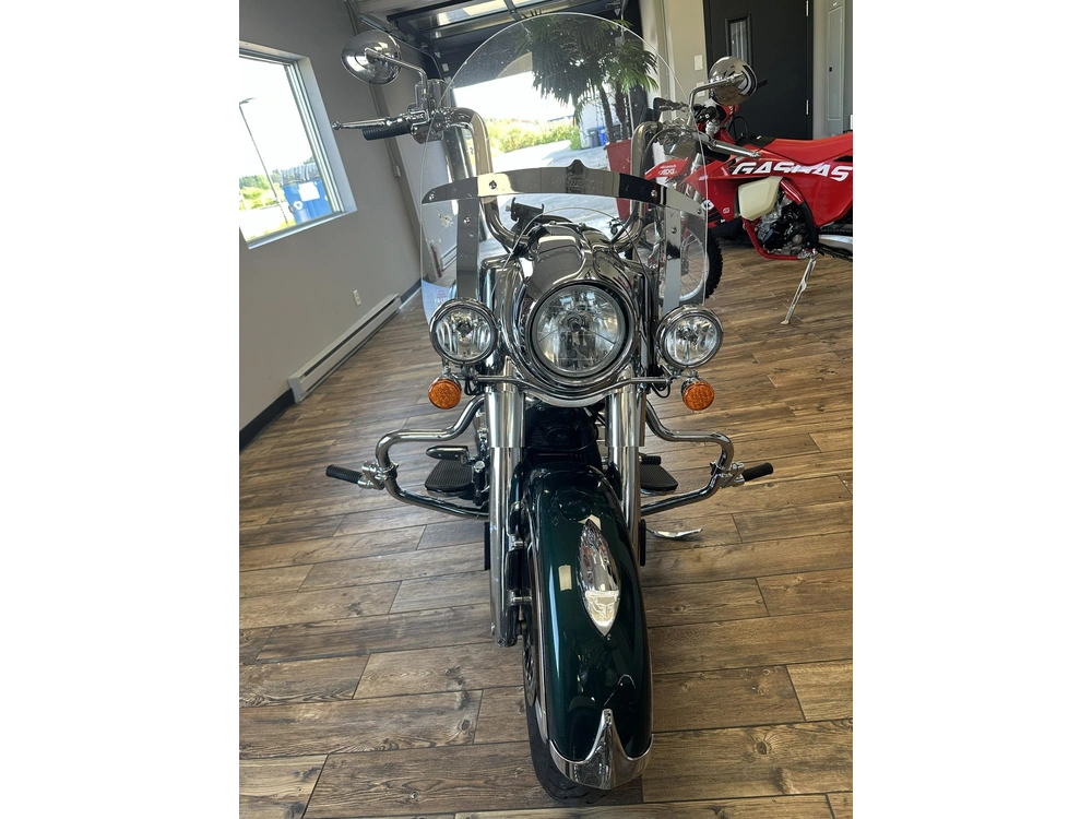 Indian Motorcycle Springfield 2019 alt