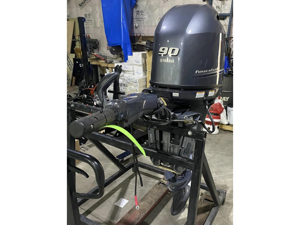 2024 Yamaha F90xb alt