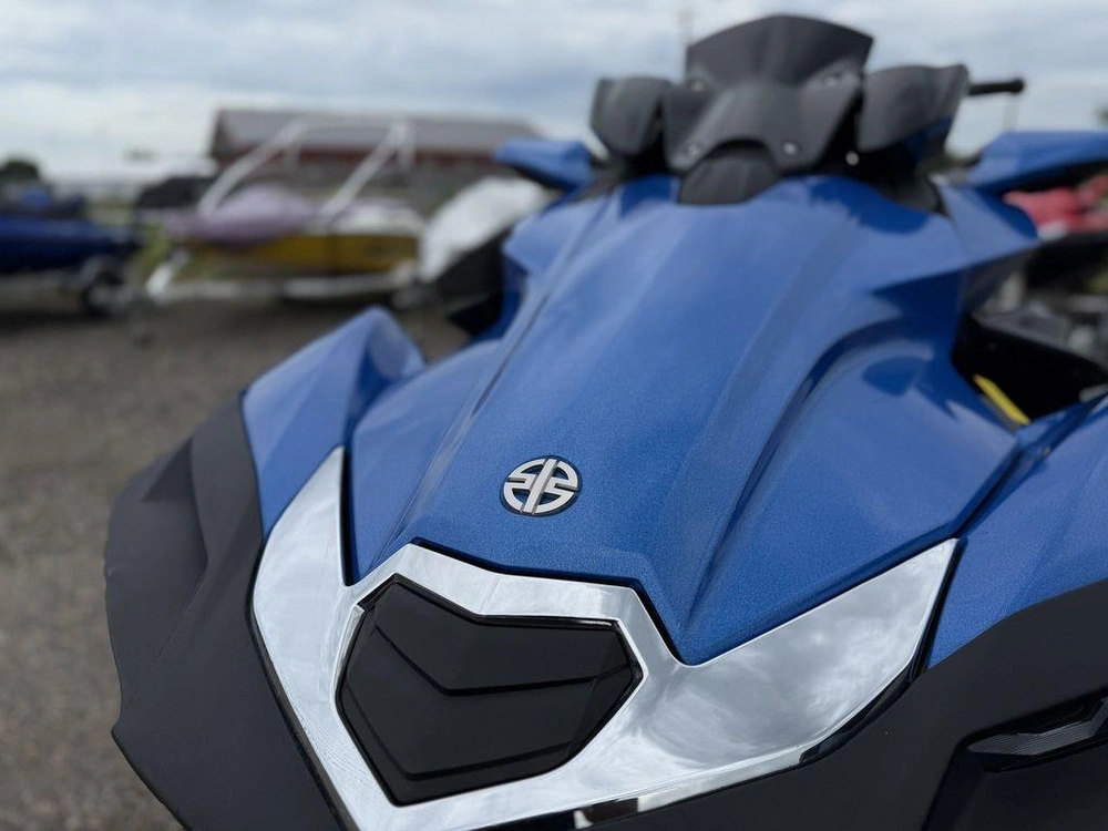 2023 Kawasaki Ultra 310lx alt