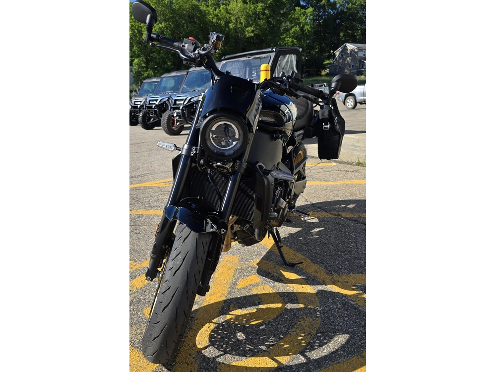 2025 Yamaha Xsr900 alt