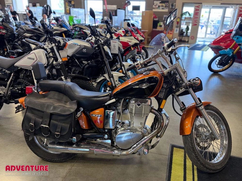 2011 Suzuki Boulevard S40 alt