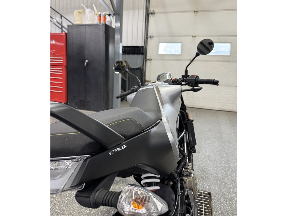 Husqvarna Vitpilen 401 2020 alt