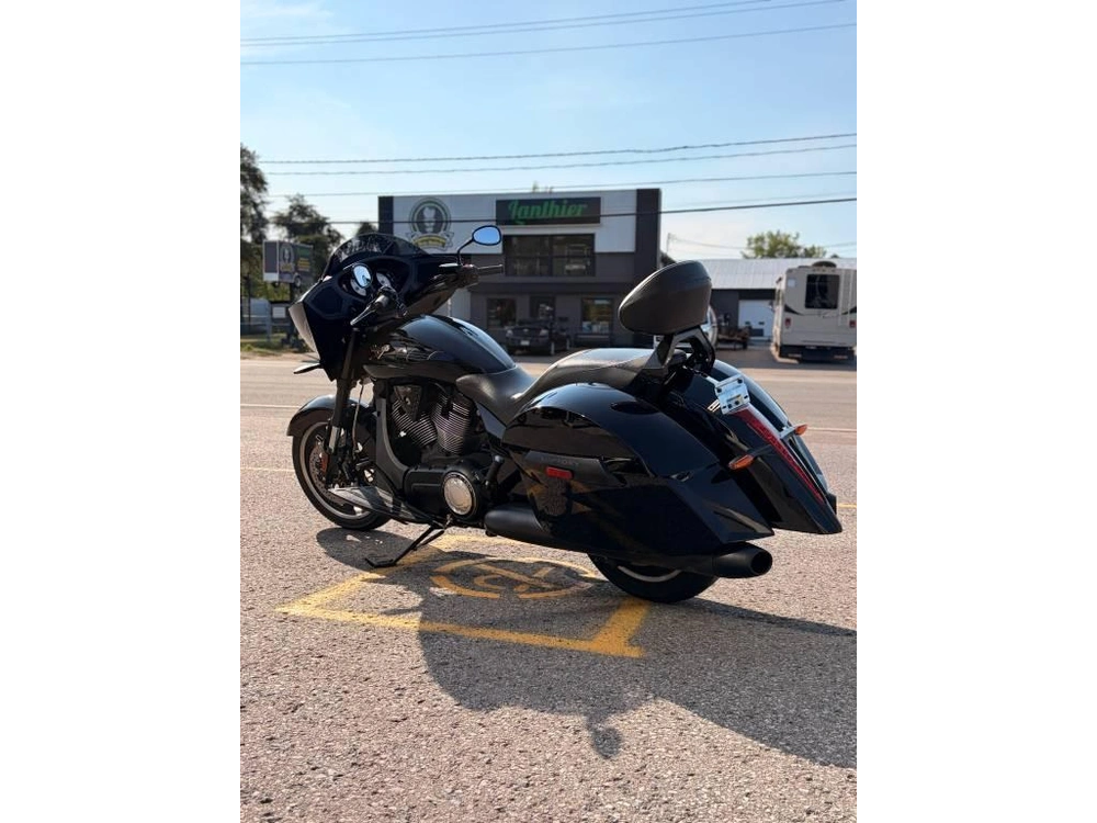 Victory Motorcycles Crosscontr 2014 alt