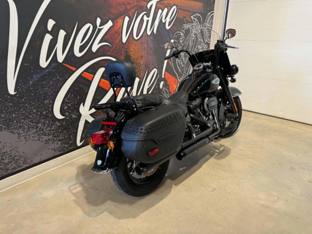 Harley-davidson Heritage Softail 2024 alt