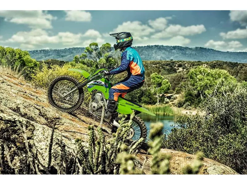 2027 Kawasaki KLX140R F