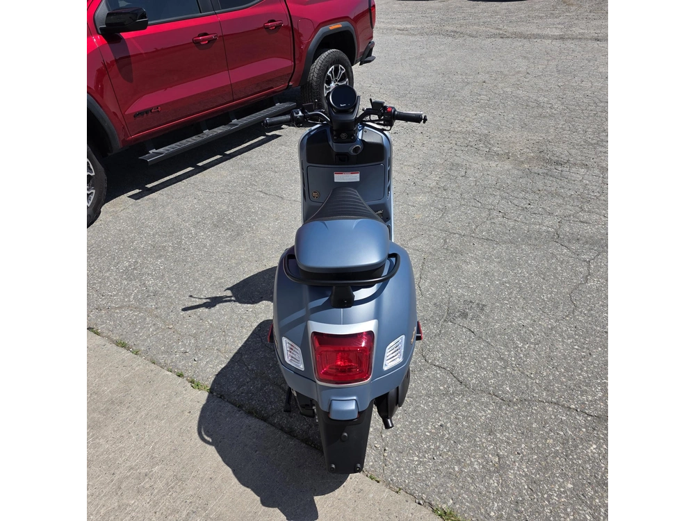 2026 Vespa Gtv Officina 8 310 alt