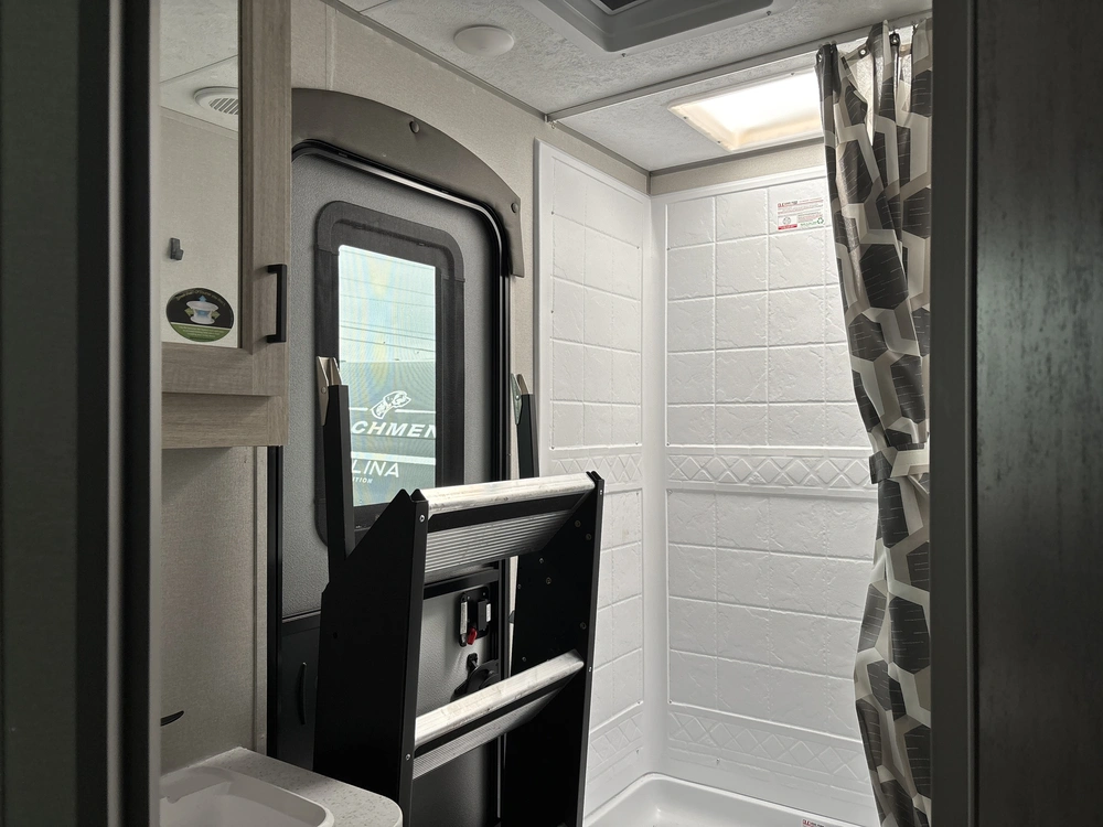 2026 Coachmen Catalina 273dbhckl alt