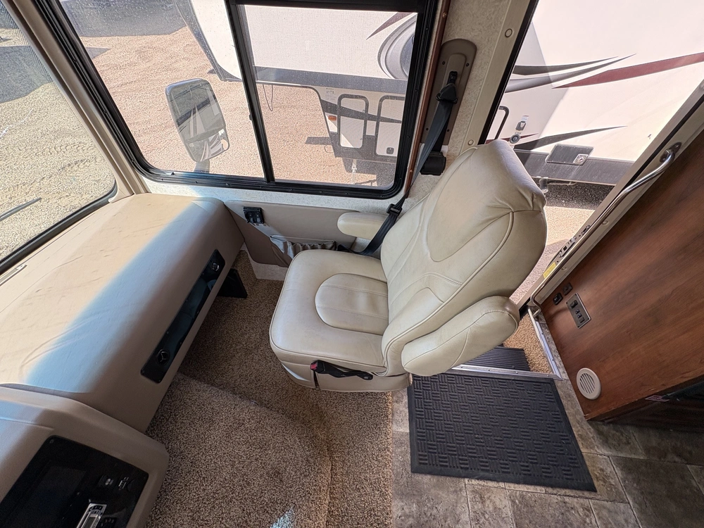 2013 Ford Georgetown 280ds alt