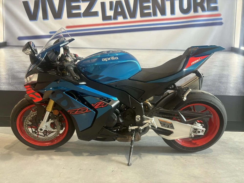 Aprilia Rsv4 2026 alt