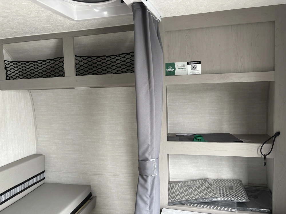 2025 Forest River Clipper 12000rok alt