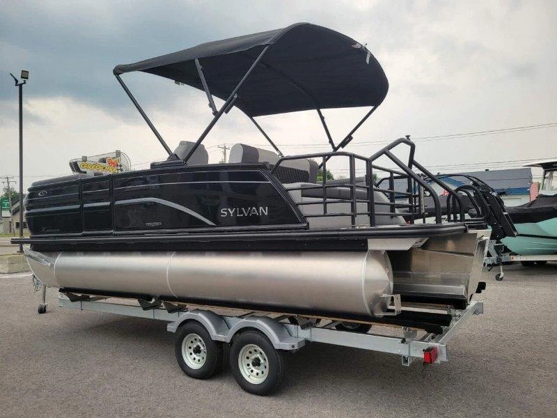 Sylvan X1 Ulz Platinum / Yamaha F150 2026 alt