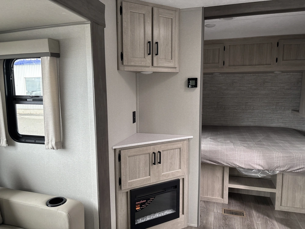 2026 Coachmen Catalina 243rbsle alt