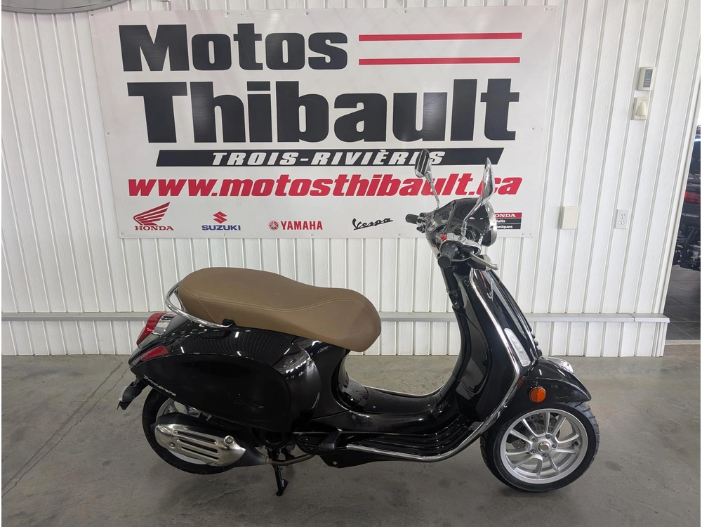 Vespa Primavera 50 2021 alt