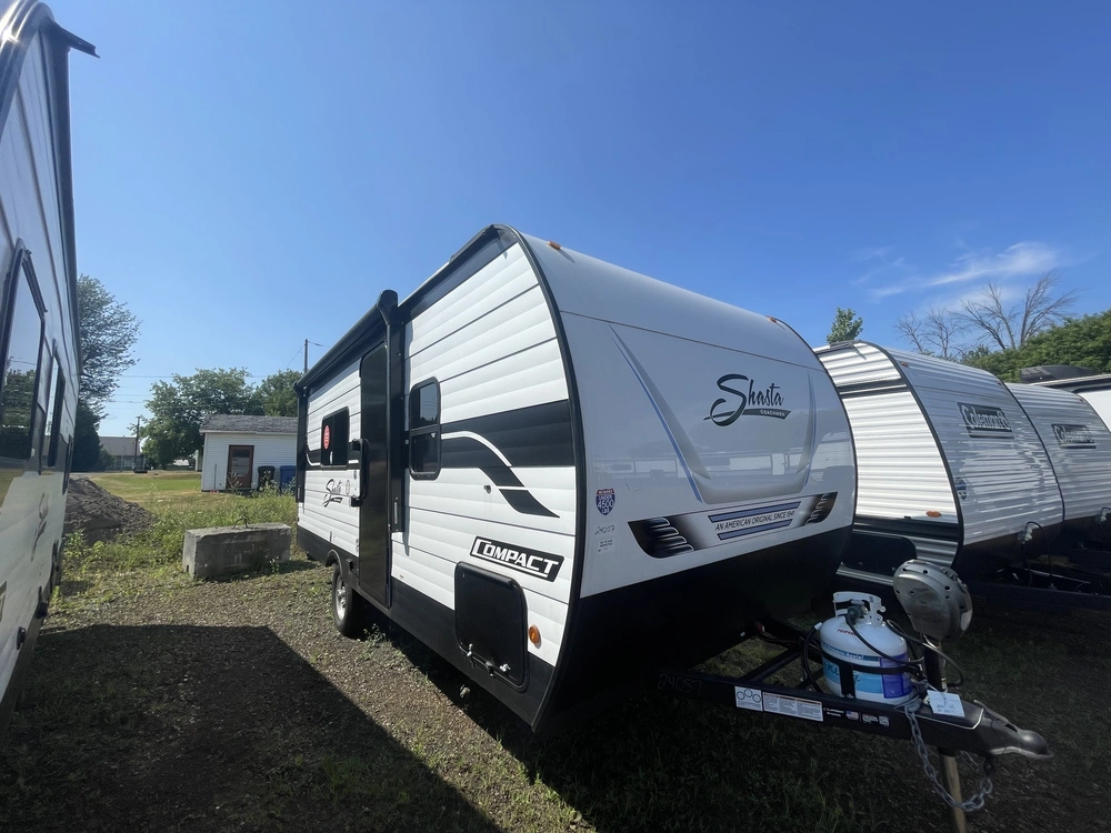 2026 Coachmen Shasta 18 Fq alt