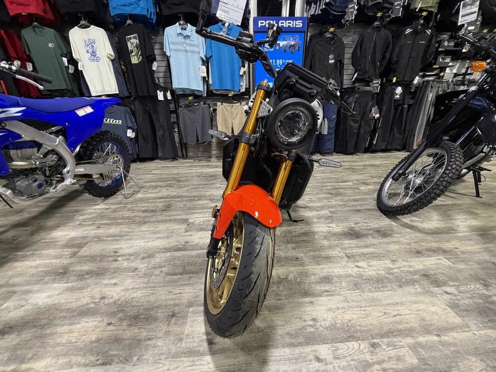 2026 Yamaha Xsr900 White alt