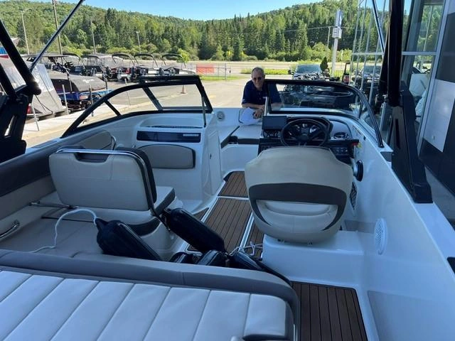 2017 Bayliner Bayliner Vr5 alt