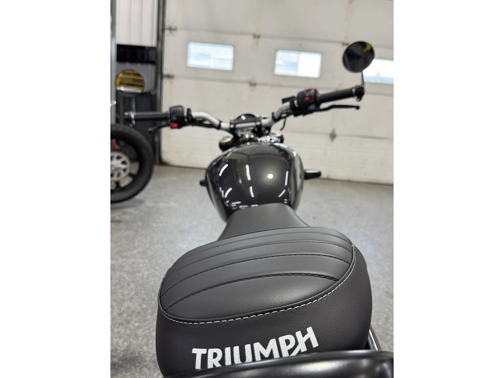 Triumph Speed 400 Noir 2026 alt