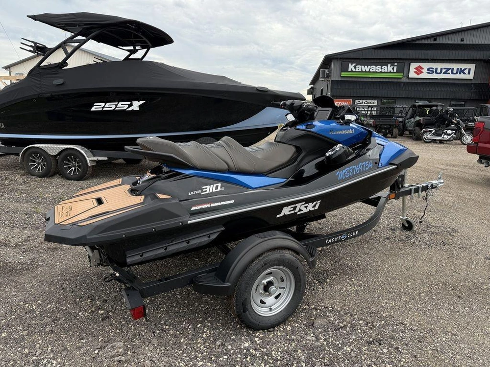 2023 Kawasaki Ultra 310lx alt