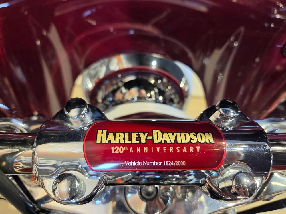 Harley-davidson Softail Heritage 114 115 Anniversaire 2023 alt