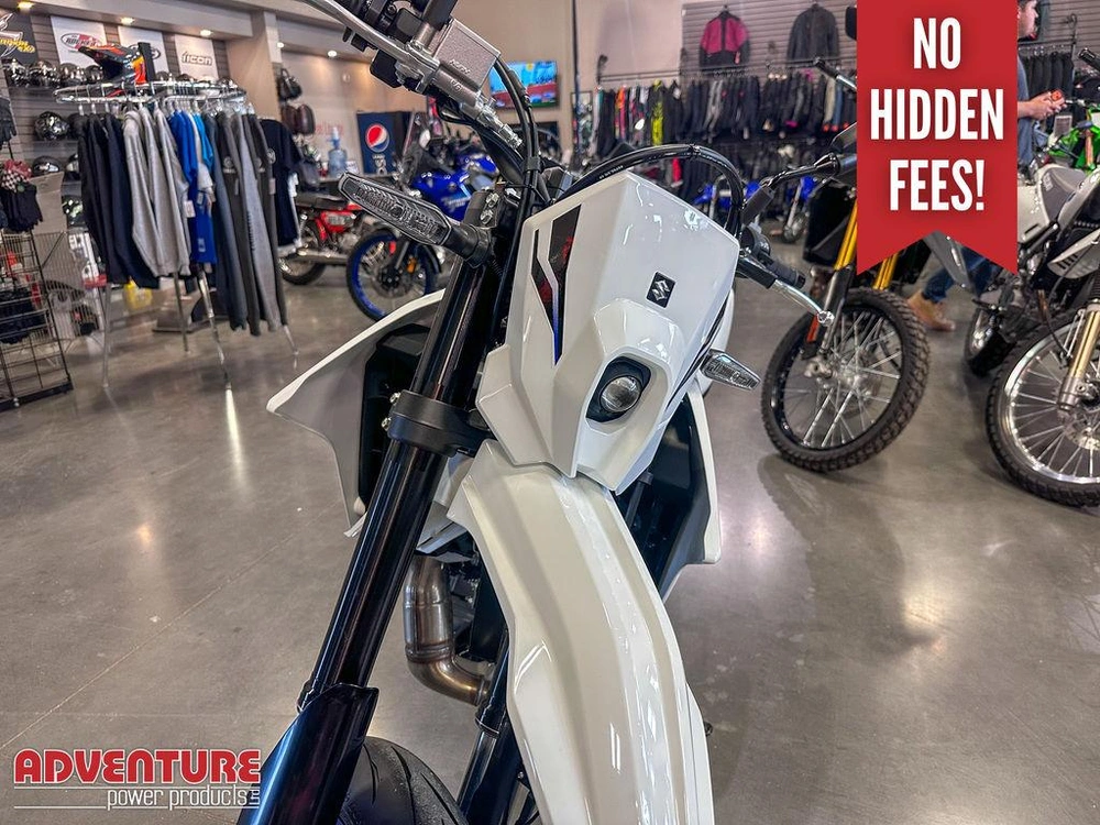 2025 Suzuki Dr-z4sm alt