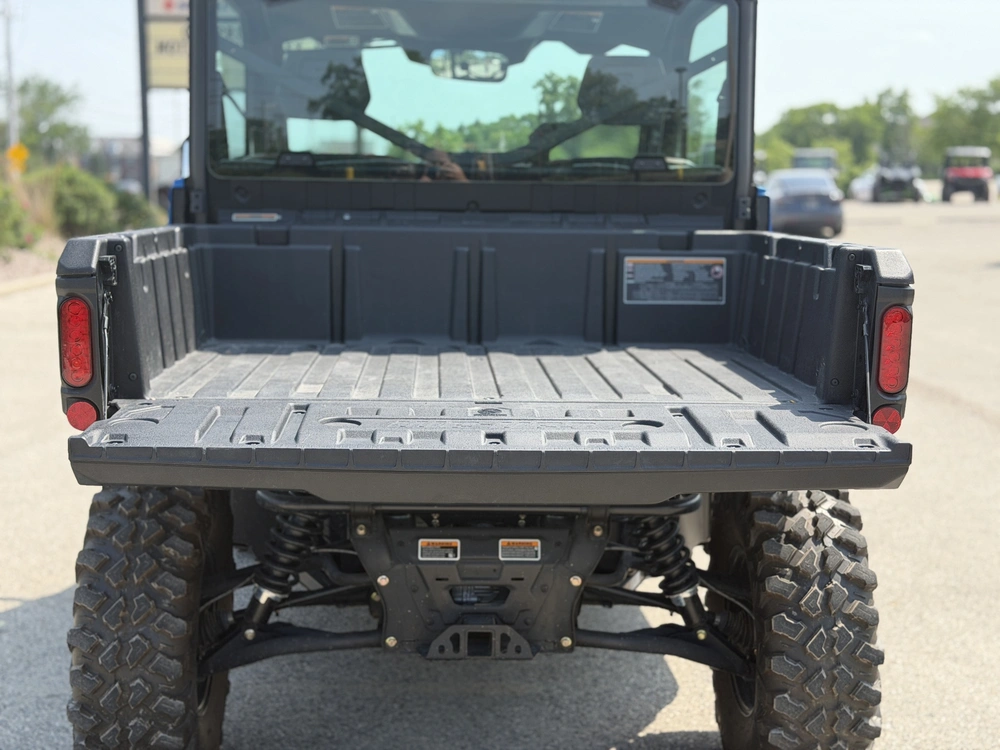 2023 Can-am Defender Ltd Cab Hd 10 alt