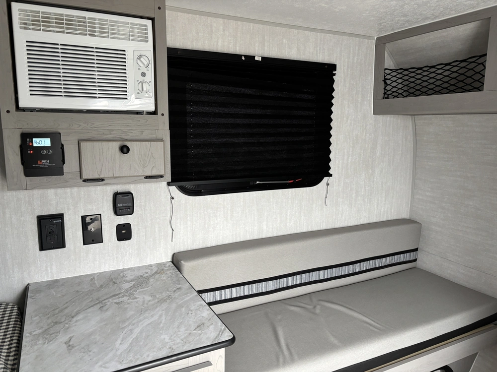 2025 Forest River Clipper 12000rok alt