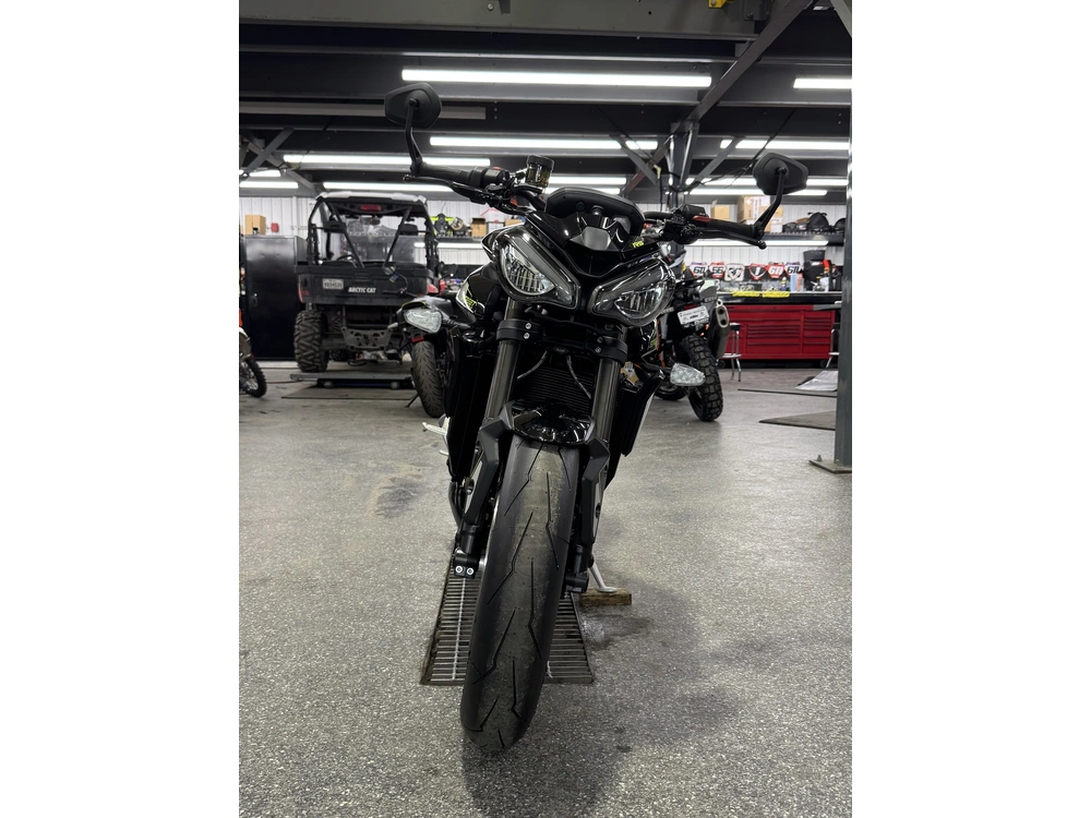 2026 Triumph Street Triple 765 Rs alt