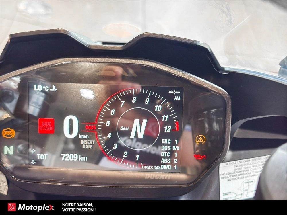 2024 Ducati Panigale V2 alt