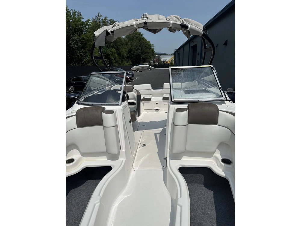 2013 Yamaha 242 Limited S alt