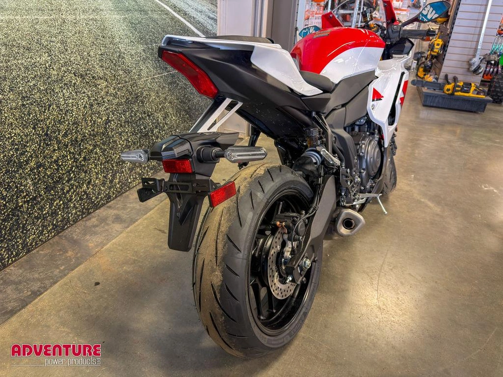 2026 Yamaha Yzf-r7 70th Anniversary alt